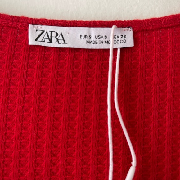 Zara Size S waffle top- Red - Picture 2 of 3